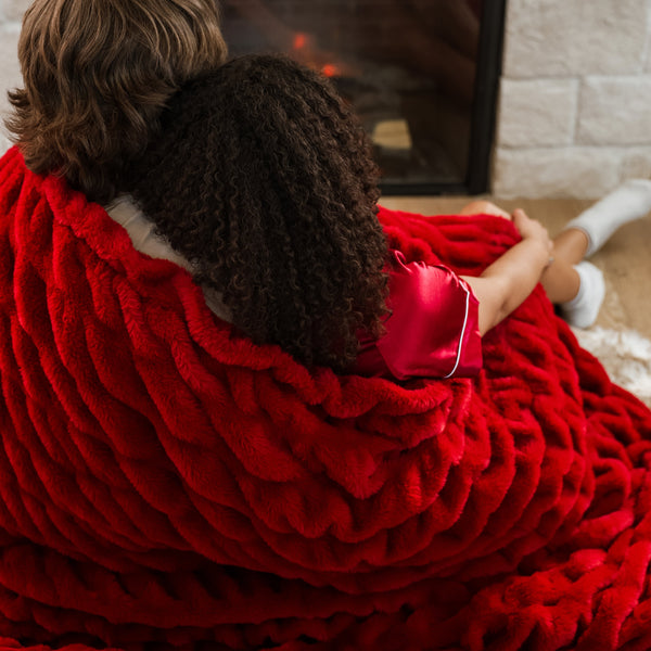Cozy Crimson - Deep Red Weighted Blanket | Selah Vie